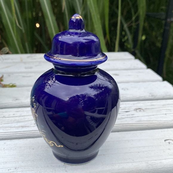 Small Vintage Japanese Ginger Jar - Picture 2 of 8